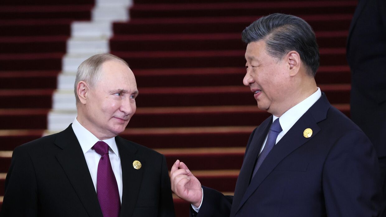 Визит президента РФ В. Путина в Китай для участия в мероприятиях третьего Международного форума Один пояс, один путь