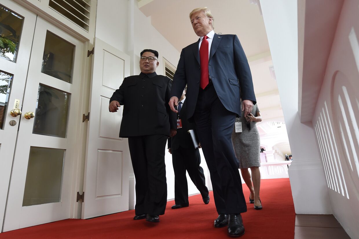 Трамп и Ким Чен Ын на саммите в Сингапуре. 12.06.2018