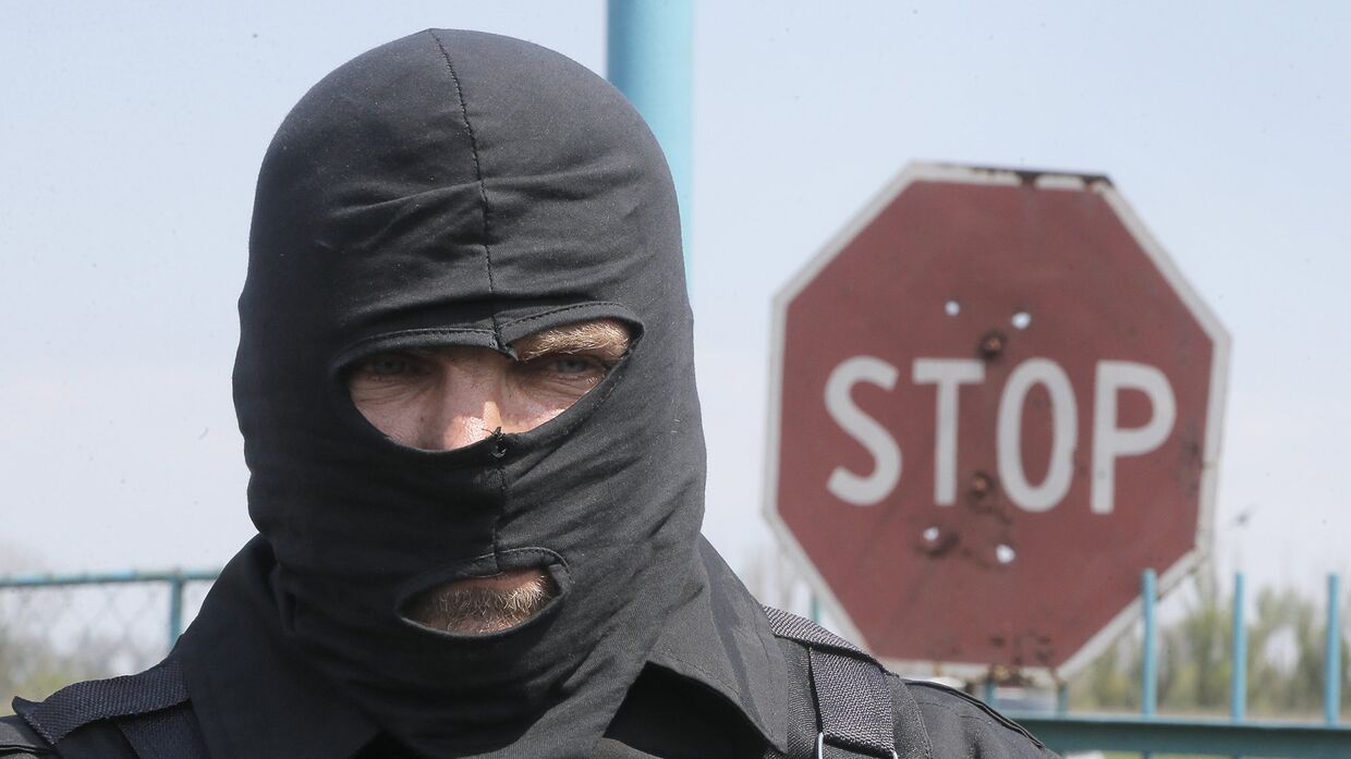 Про-украинский солдат в зоне конфликта на востоке Украины